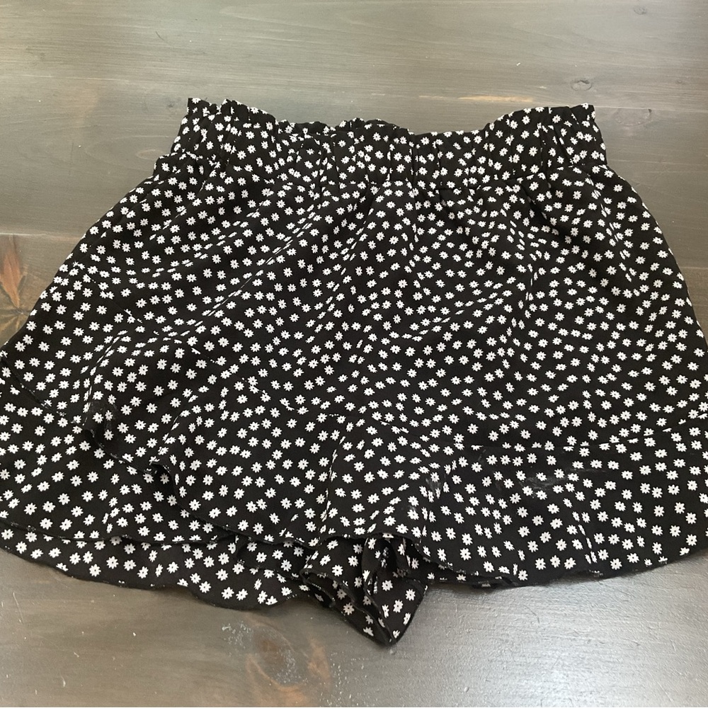 Floral Black and White Skort